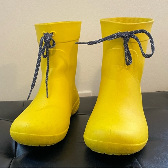Crocs rain boots - Picture 1 of 3